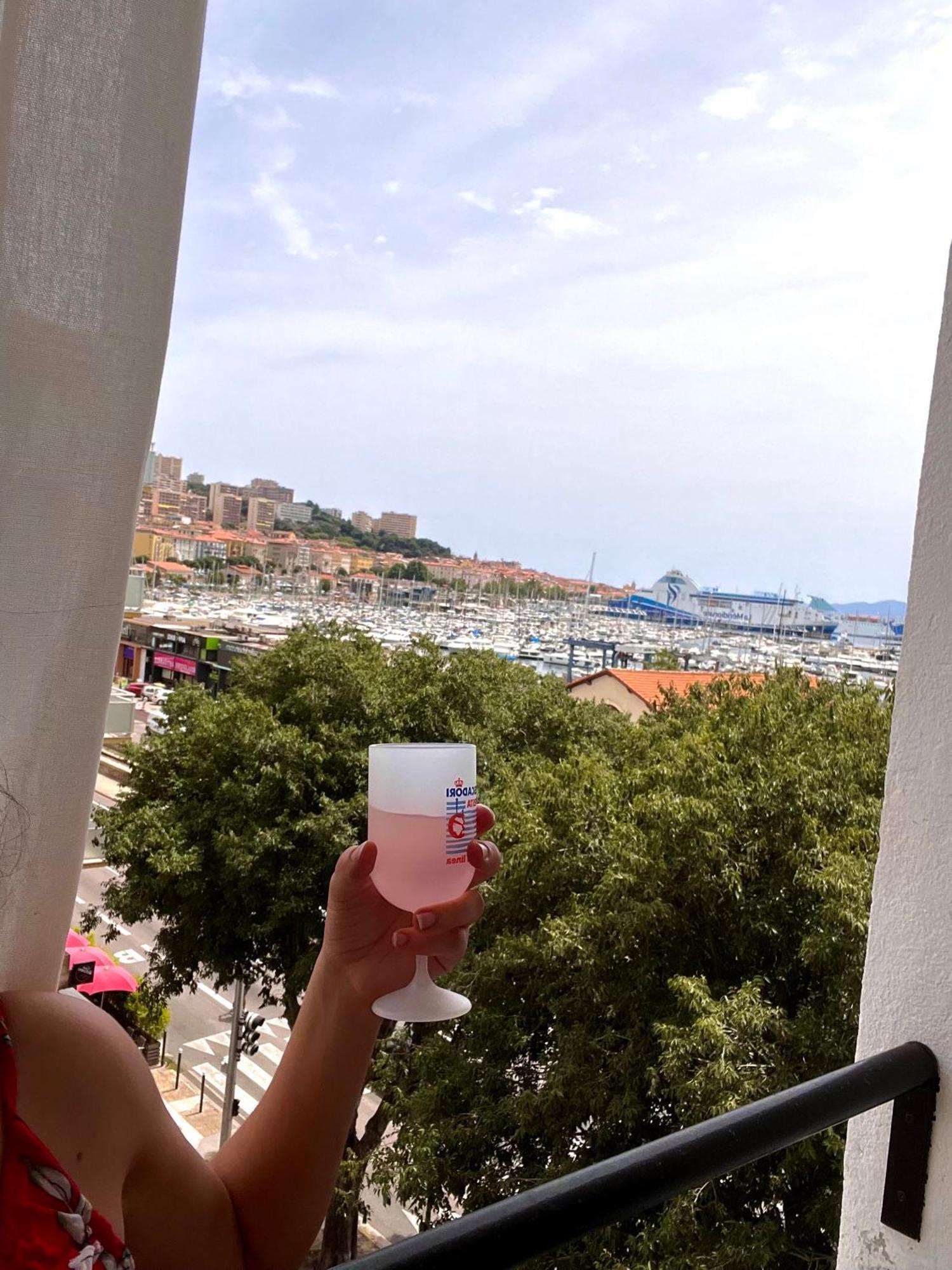Sejour Rustique Sans Eau Ni Electricite Ajaccio (Corsica)